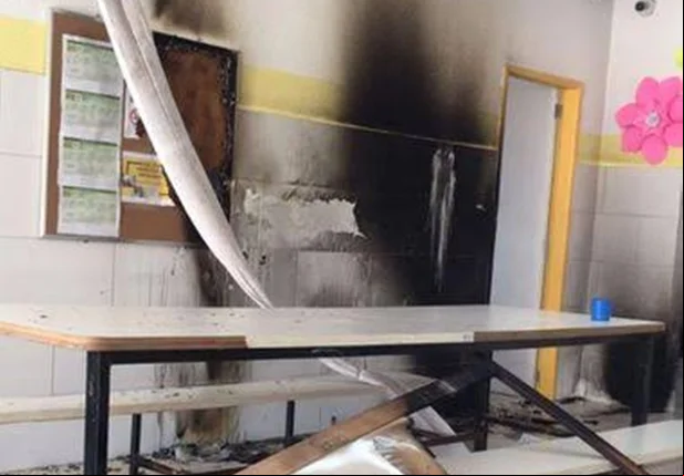 Segundo a policia, o adolescente usou usou explosivos caseiros