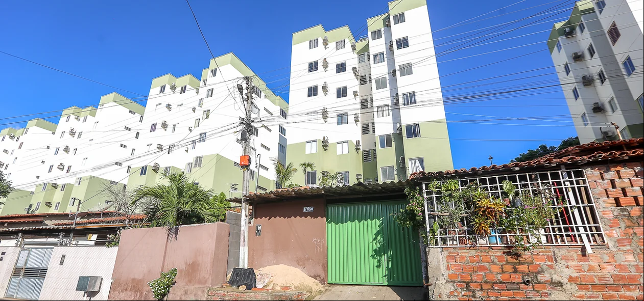 As casas ficam ao lado do condomínio Bosque Leste