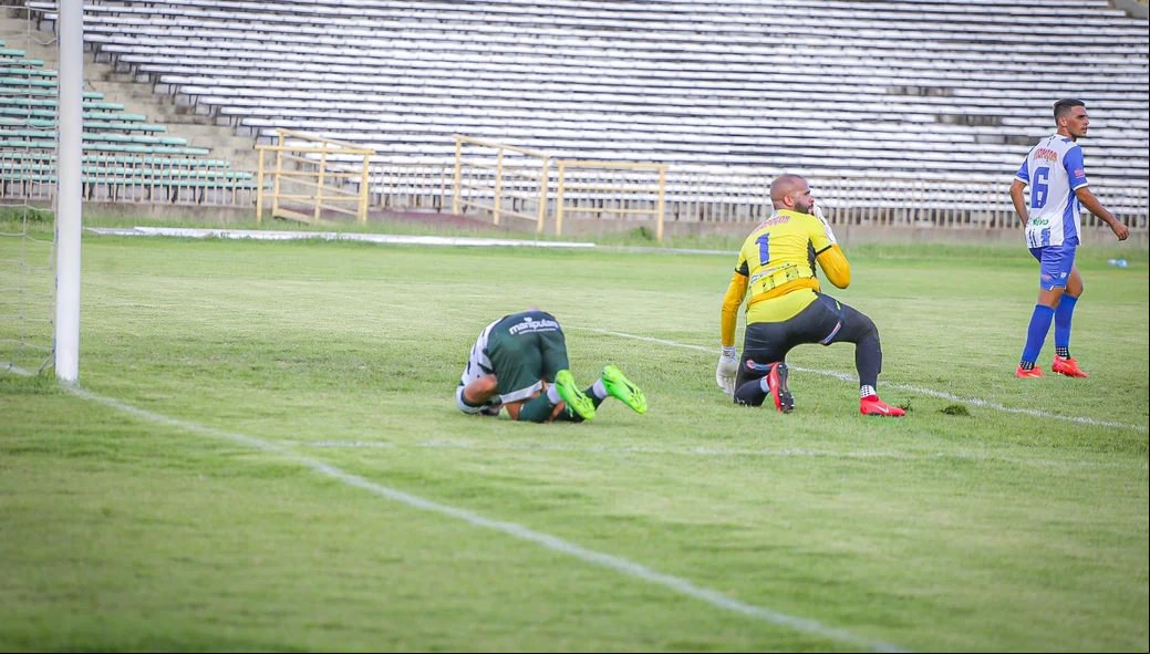 Atleta lamenta lance perdido