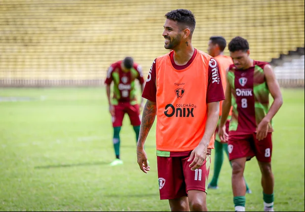 Augusto durante o treino recreativo do Fluminense Pi