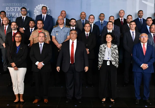 Chico Lucas em reunião com ministro e demais secretários de Segurança