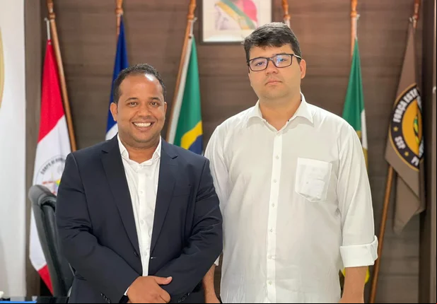 Enzo Samuel e secretário Chico Lucas