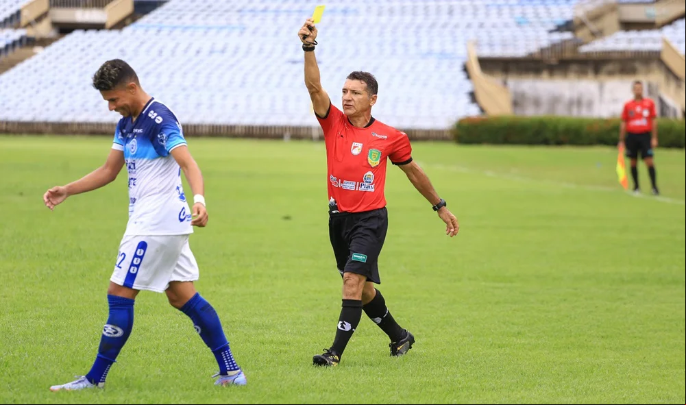 Jogador do Parnahyba recebeu cartão amarelo