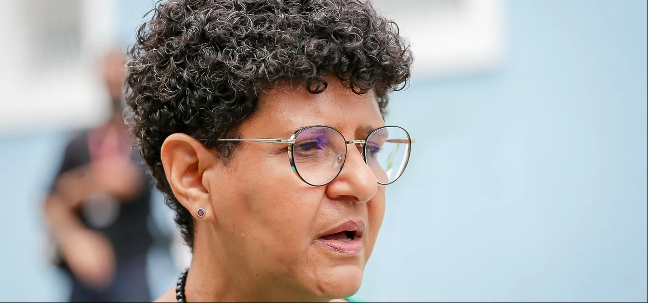 Rejane Tavares da Silva, secretária de Estado da Agricultura Familiar em reunião de planejamento com outros secretários
