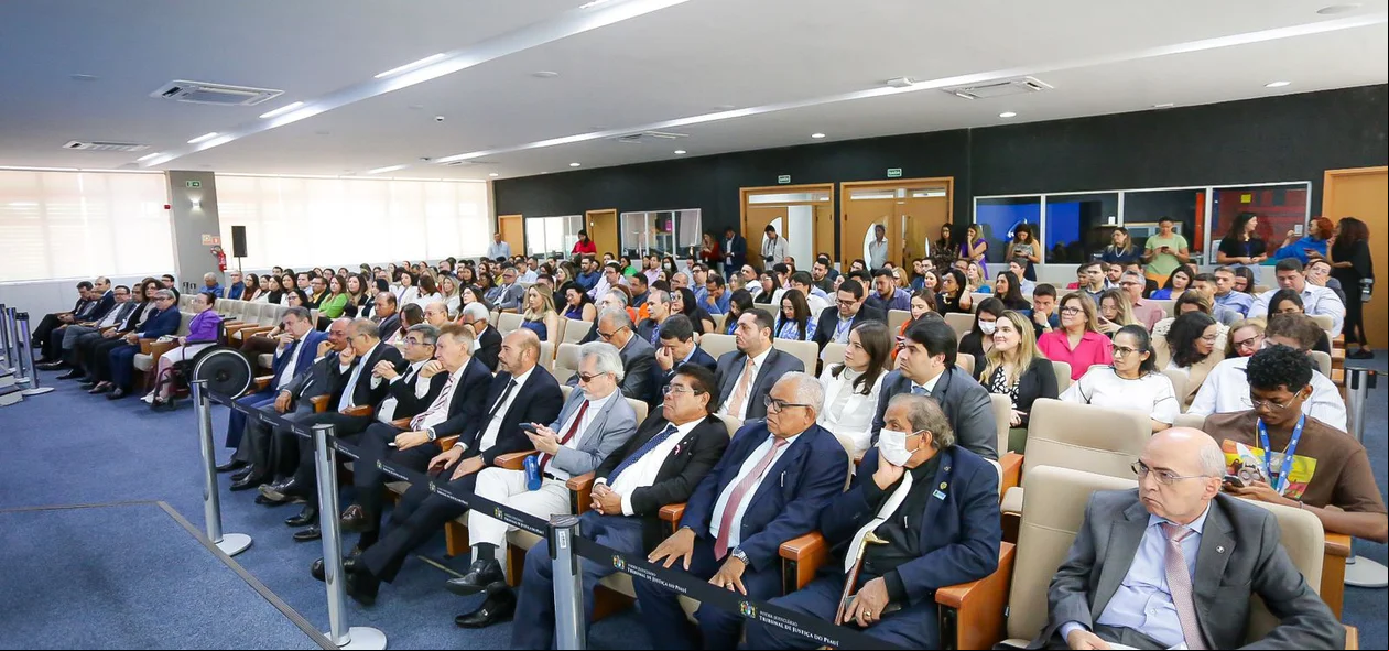 Autoridades presentes no evento