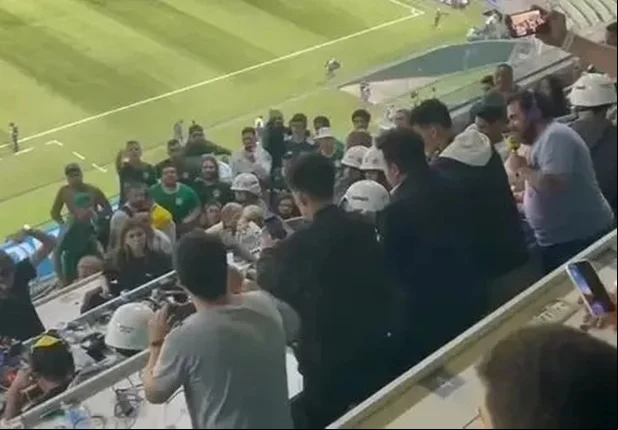 Confusão em zona destinada aos jornalistas
