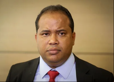 Enzo Samuel