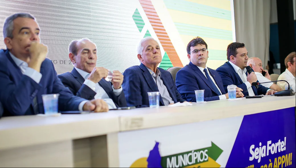 Rafael Fonteles em reunião na APPM