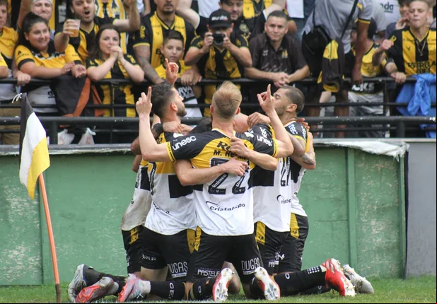 Criciúma retorna a Série A do Brasileirão
