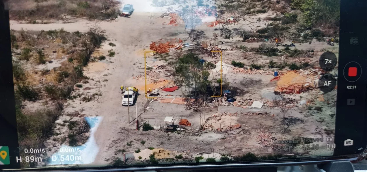 Drone registrou imagens de terras desmatadas