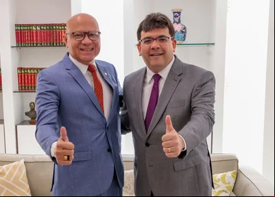 Governador Rafael Fonteles e o presidente da Alepi, Franzé Silva