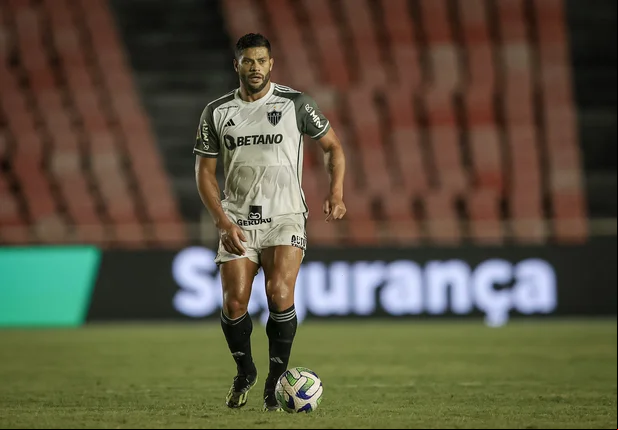 Hulk durante duelo com o América-MG