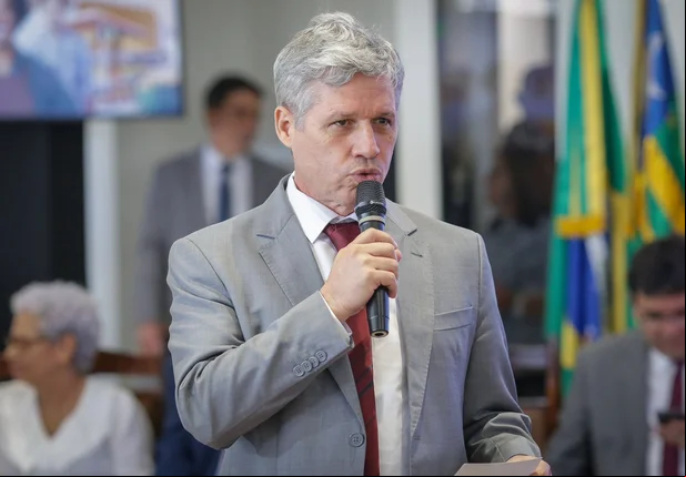 Ministro Paulo Teixeira