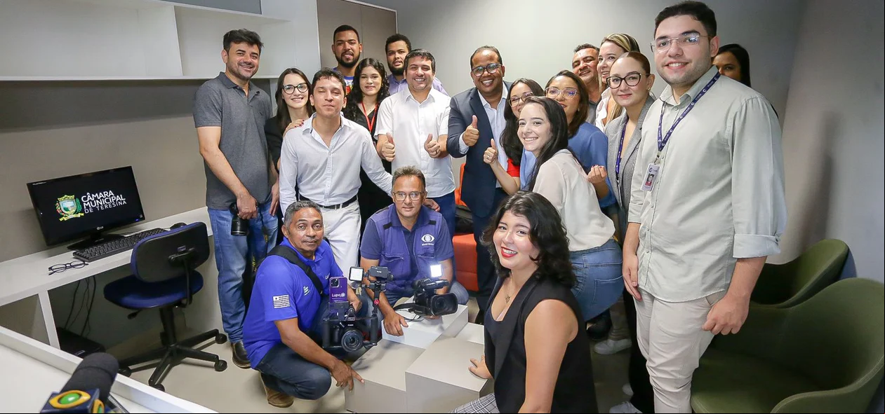 Sala de imprensa, Francisco Magalhaes