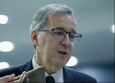 Secretário municipal de Finanças Esdras Avelino