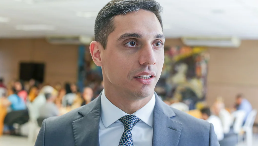 Filho de Gilson Figueiredo Viana, Daniel Leonardo Viana