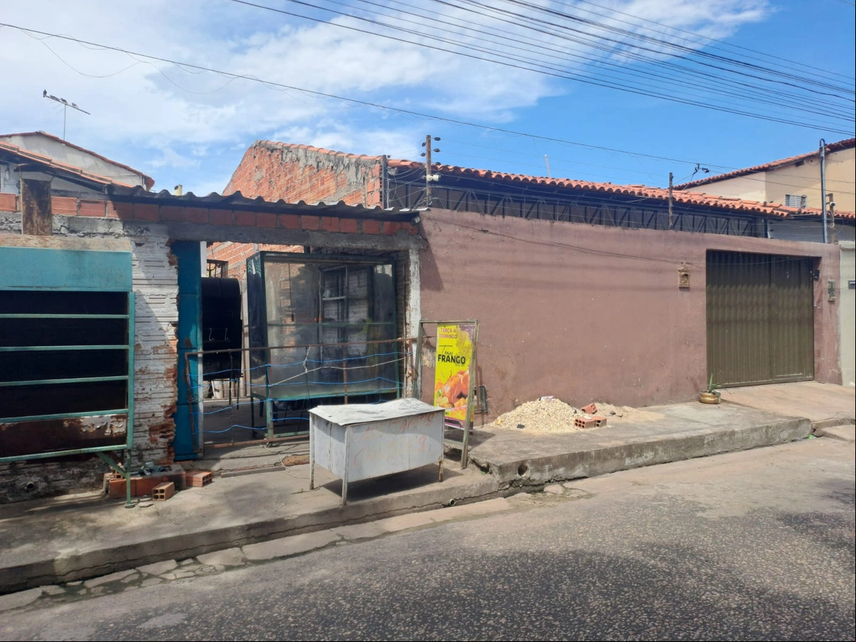 Local onde a vítima residia e possuía um frigorífico