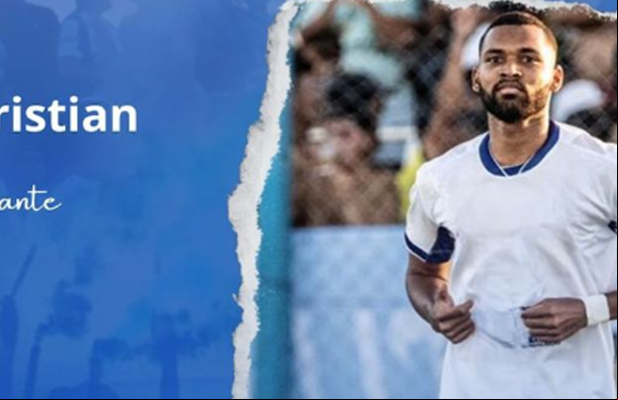 Luan Cristian, atacante do Oeirense