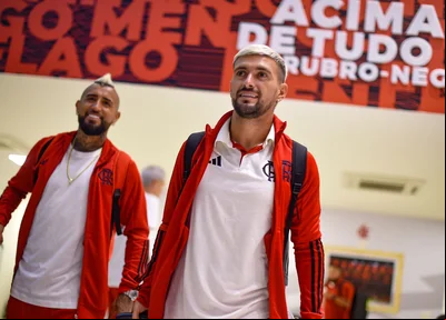 Arrascaeta e Vidal