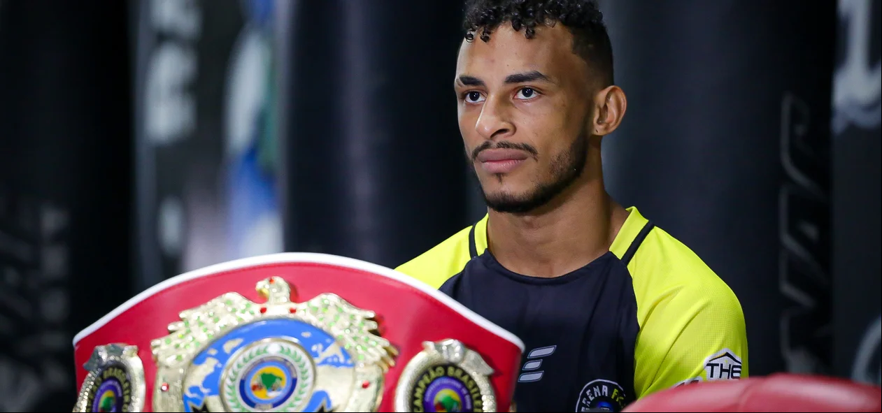 Eduardo Gomes , Campeão Brasileiro de boxe na modalidade super pena