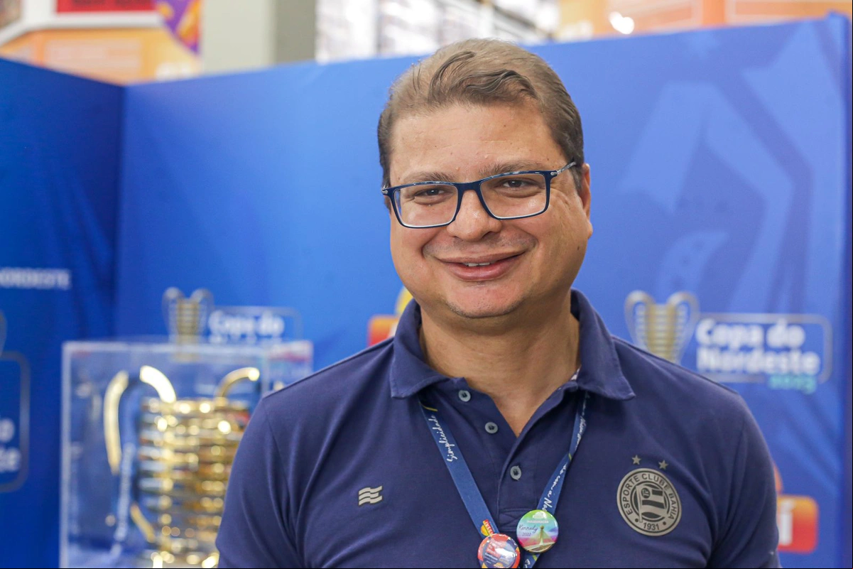 Márcio Santana , gerente do Assaí Atacadista