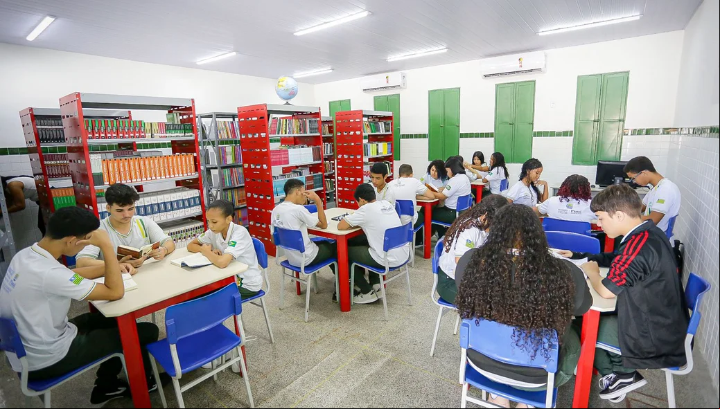 Alunos do Centro Estadual de Tempo Integral (Ceti) Prof. Pinheiro Machado
