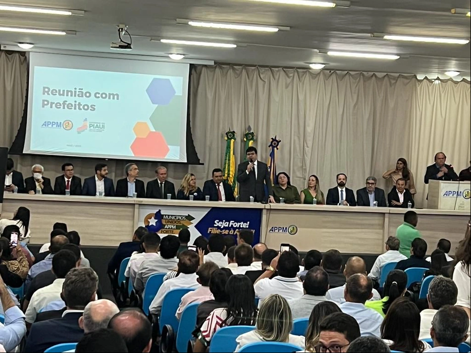 Evento na sede da APPM que reuniu mais de 140 prefeitos piauienses.