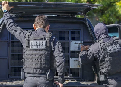 Policiais na Operação DRACO 39