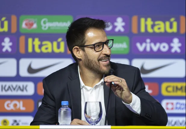 Ramon Menezes, técnico interino da Seleção Brasileira
