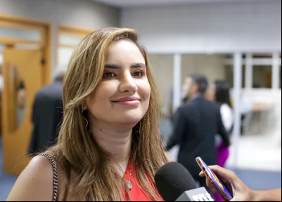 Deputada Bárbara Soares