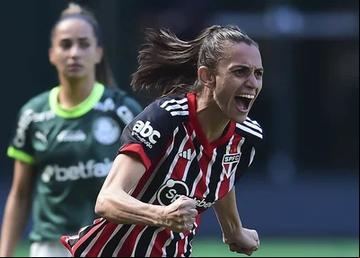 São Paulo vence Palmeiras e avança para as semifinais do Brasileirão Feminino