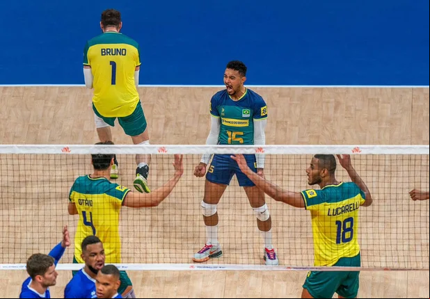 Seleção brasileira masculina de vôlei venceu a França por 3 sets a 1
