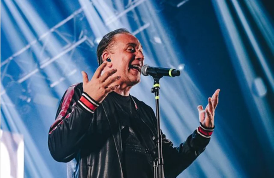 Bruno Gouveia, vocalista do Biquini Cavadão
