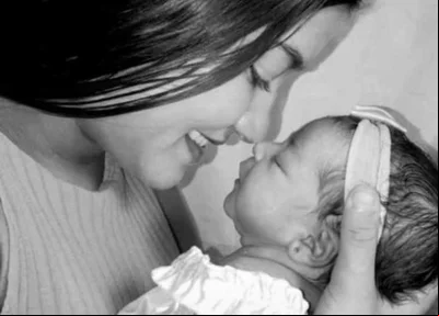 Mãe e filha de apenas dois meses morreram em um acidente de moto