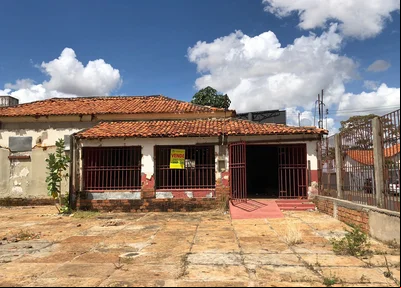 O imóvel fica situado entre as Ruas Paissandu e 24 de Janeiro
