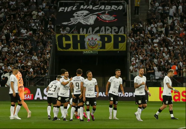 Corinthians enfrenta o Estudiantes na Neo Química Arena
