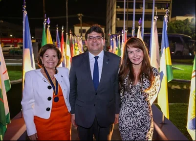 Governador Rafael Fonteles na solenidade da Jucepi