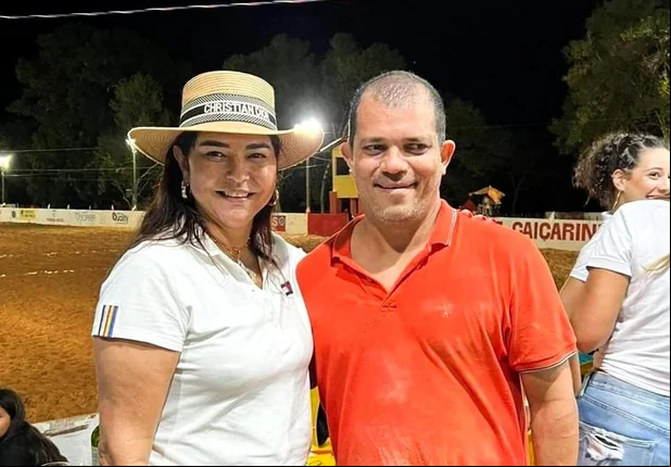 Janainna Marques e o marido