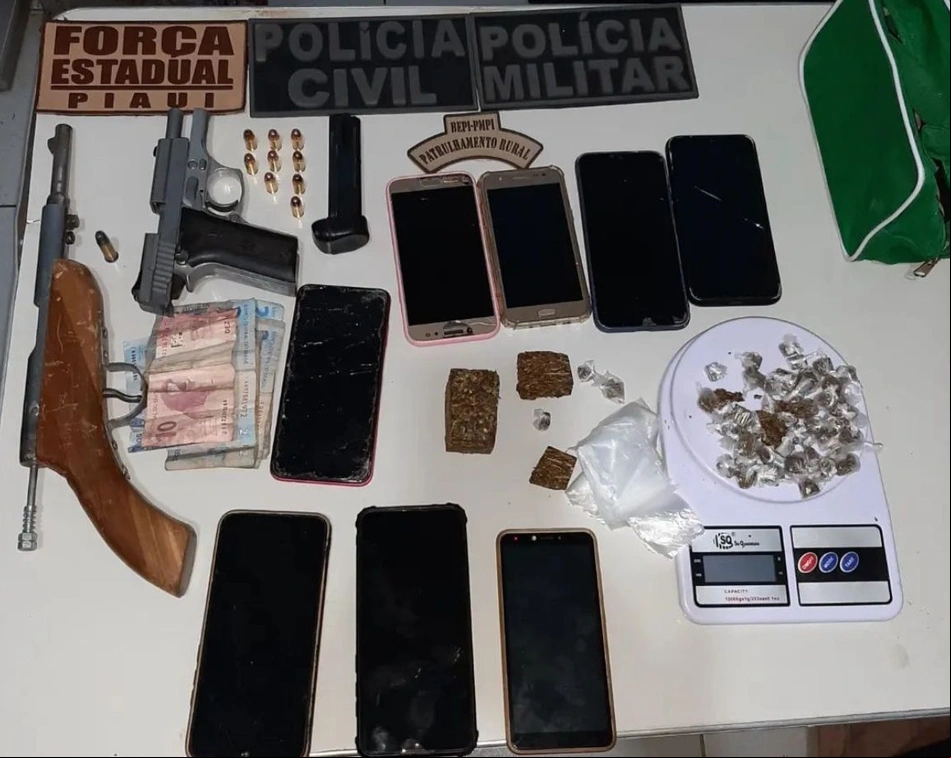 Material apreendido durante a 5ª fase da Operação Controle