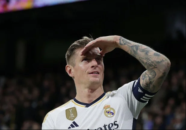 Toni Kroos rebate vaias sofridas