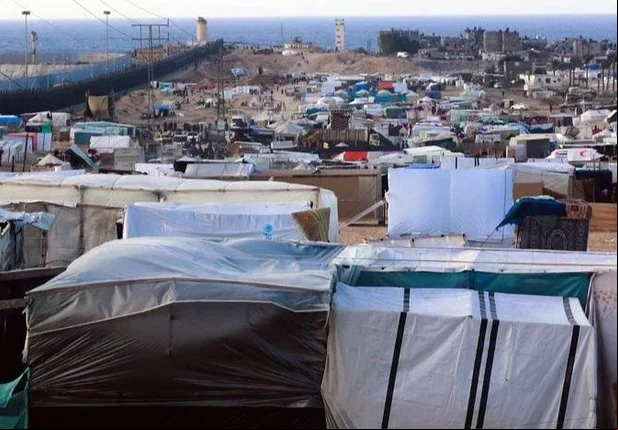 Campo de refugiados de guerra em Gaza