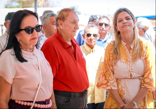 Gracinha Mão Santa ao lado do prefeito Mão Santa e da mãe, Adalgisa Moraes Souza
