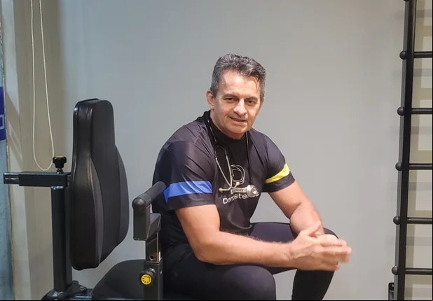 Professor Demóstenes Ribeiro