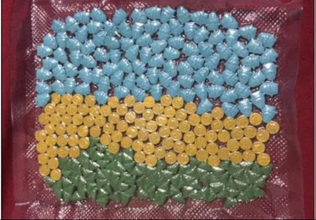 Droga sintética negociada para envio pelos Correios