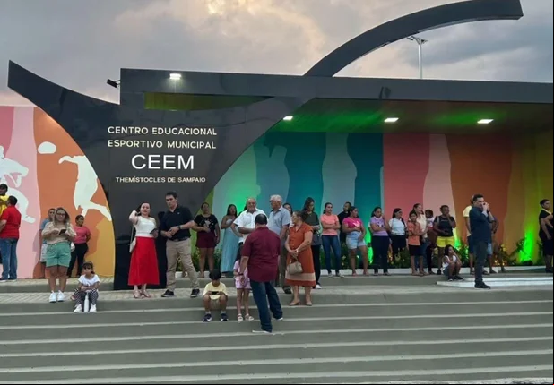 Inauguração do Centro Esportivo Educacional Municipal - CEEM