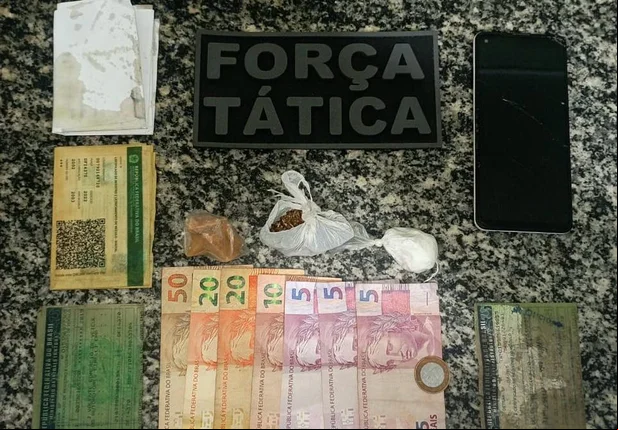 Força Tática prende trio por tráfico de drogas em Valença