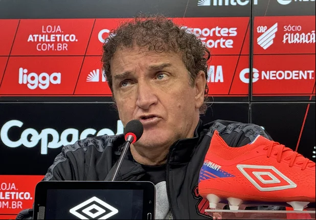 Cuca faz pronunciamento sobre caso de estupro