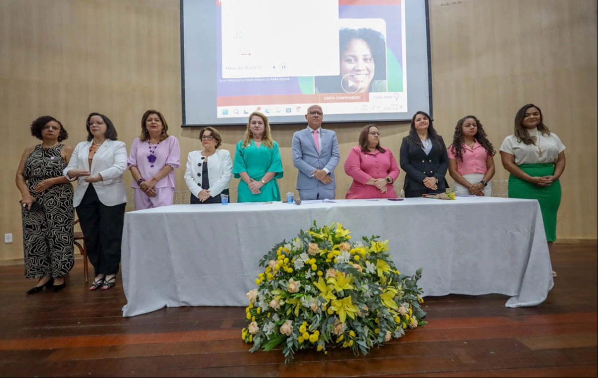 Evento de lançamento da plataforma "Mulher aqui é lei"