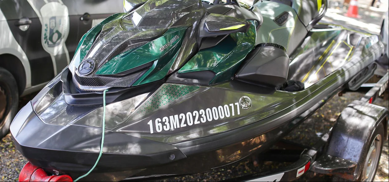 Jet ski apreendido