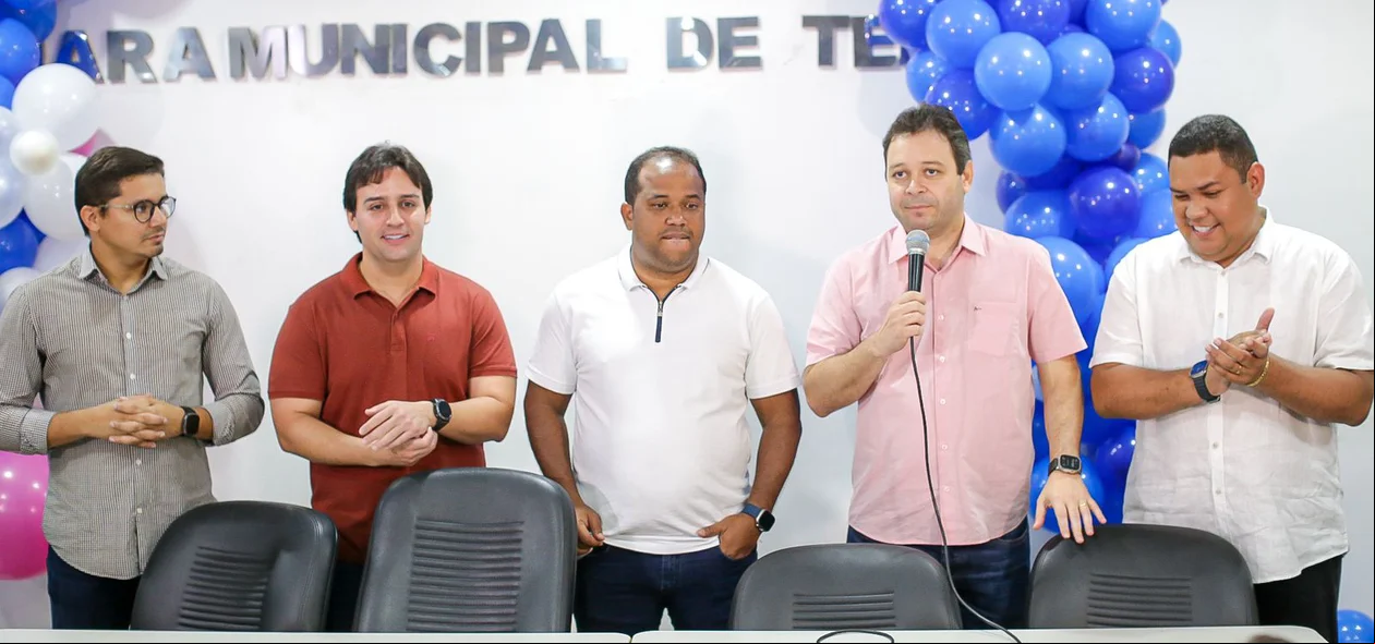 Vereador Evandro Hidd durante seu pronunciamento
